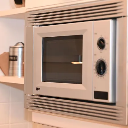 Bernstein Mare Luxor 05