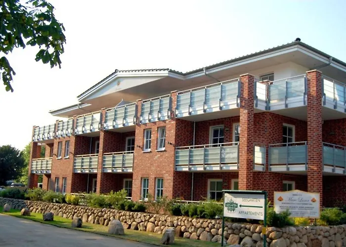 Bernstein Mare Luxor 05 Büsum