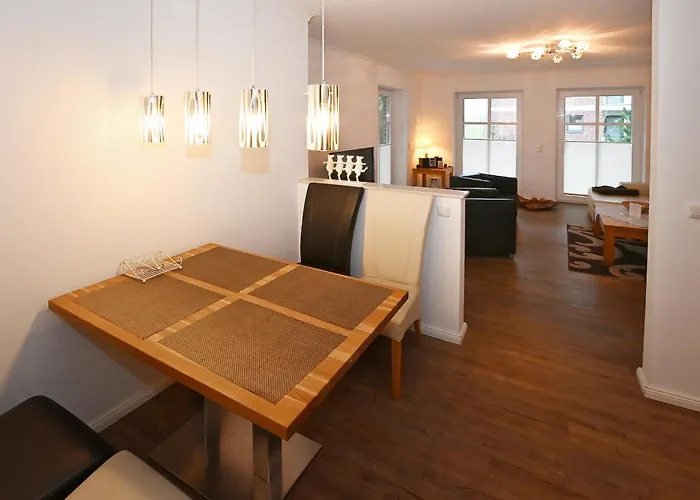 Bernstein Mare Luxor 05 Büsum